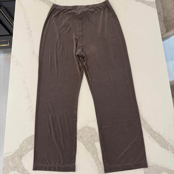 Chicos Traveler Pants Slinky Womens 3 Regular XL Taupe Wide Leg Stretchy Pull On - Picture 5 of 5